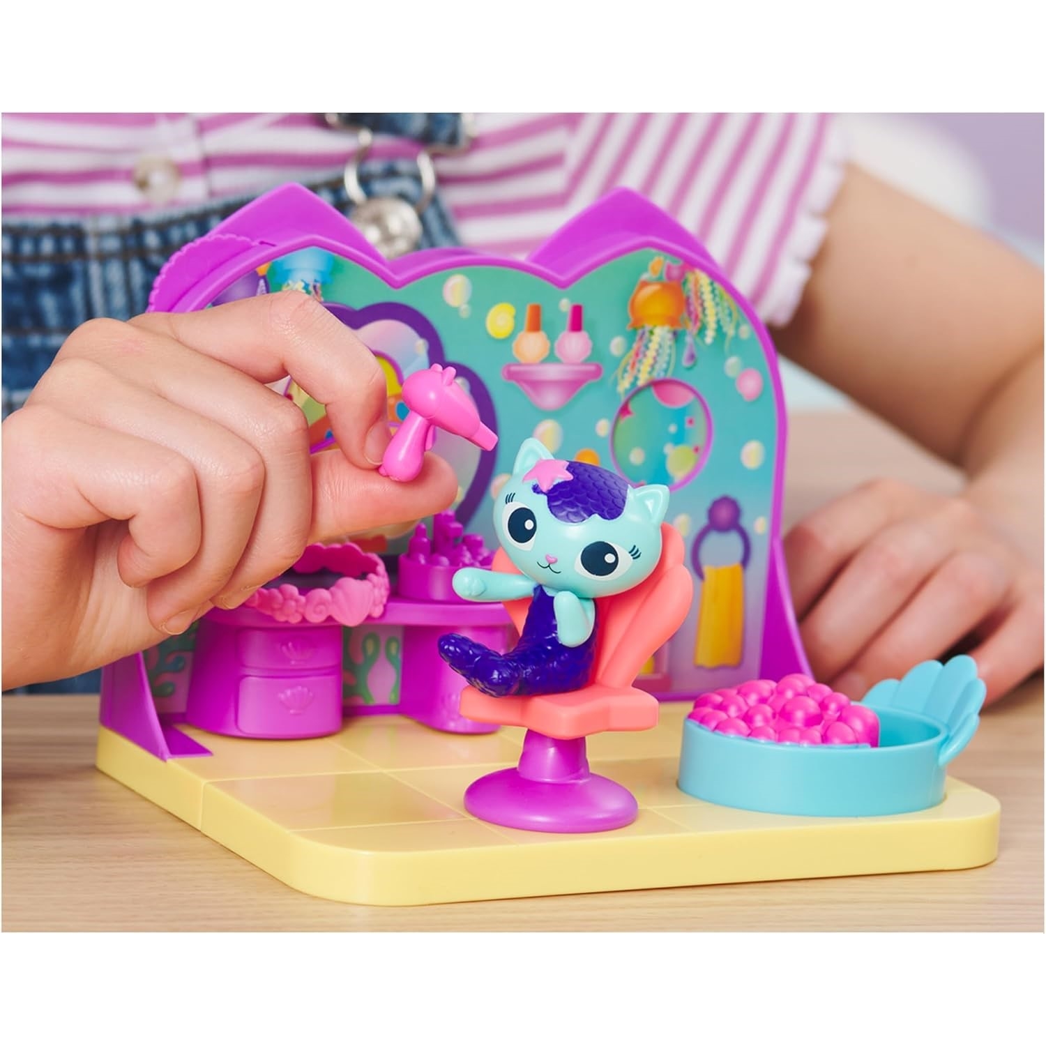 Spin Master 6068286 Gabby's Dollhouse – Deluxe Room - MerCat Spa (Cat