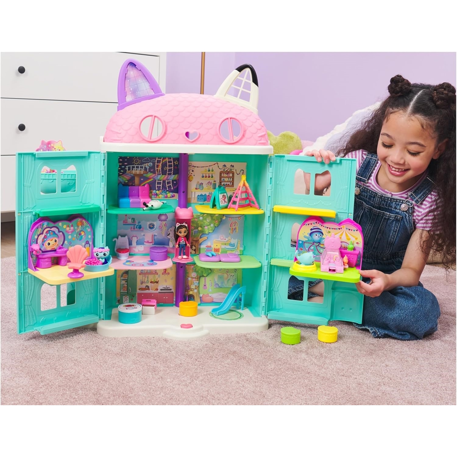 Spin Master 6068286 Gabby's Dollhouse – Deluxe Room - MerCat Spa (Cat